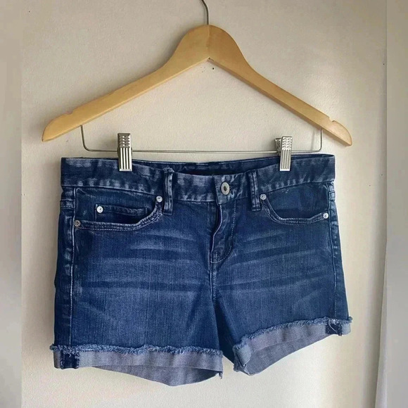 Calvin Klein Jean Shorts Size 2 / 26 Cuffed Dark Wash Denim Cutoff - Picture 1 of 7